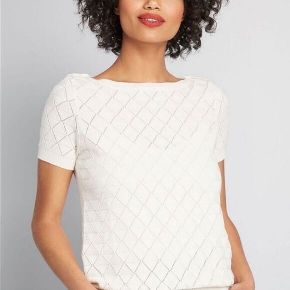 MODCLOTH Pointelle Short Sleeve Top Ivory Size Small - Picture 8 of 9